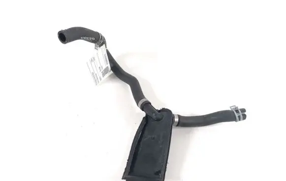 Volvo S60 Engine coolant pipe/hose 31338712