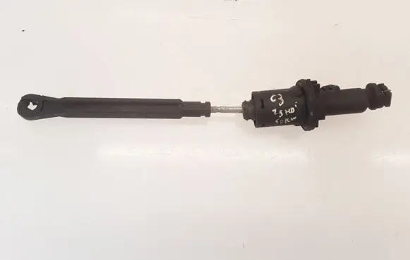 Clutch master cylinder
