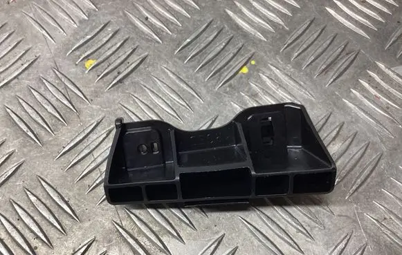 Subaru Impreza II Front bumper mounting bracket 57765FE070