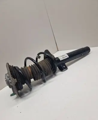 BMW 4 F32 F33 Front shock absorber with coil spring 6856627 A685662703