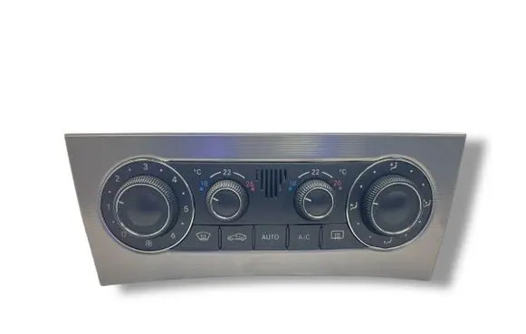 Mercedes-Benz C W203 Climate control unit A2038303485
