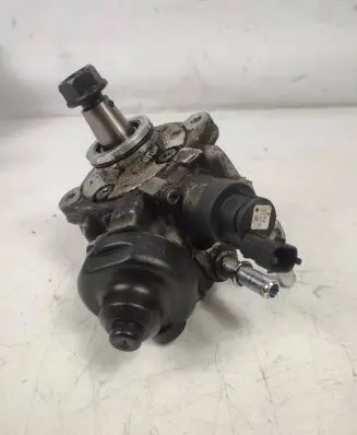 Hyundai Grand Santa Fe NC Fuel injection high pressure pump 0445010511 331002F000