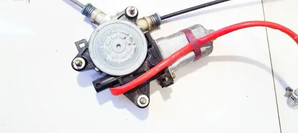 Suzuki Grand Vitara I Rear door window regulator motor 0621008931 062100-8931