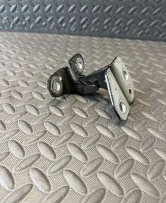Chrysler 300 - 300C Rear door lower hinge 85574F