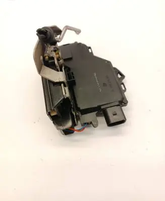 Audi A6 S6 C6 4F Rear door lock 4E0839016 PA66304GF