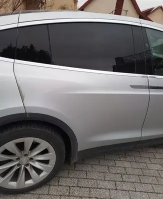 Tesla Model X Rear door