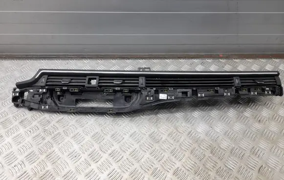 Audi A4 S4 B9 Dash center air vent grill 8W1820902E