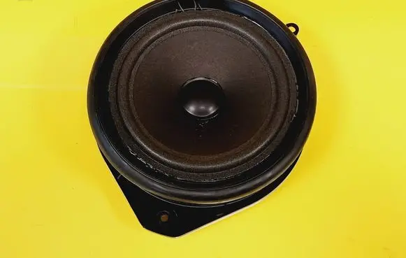 Audi A4 S4 B6 8E 8H Front door speaker 8E0035411