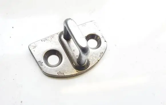 Skoda Superb B5 (3U) Front door lock loop/hook striker 1u0837033b