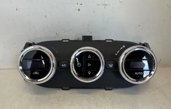 Iveco Daily 6th gen Climate control unit 5801640589 42582644
