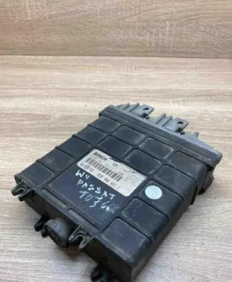 Volkswagen Transporter - Caravelle T4 Engine control unit/module ECU 028906021C 0281001170 171
