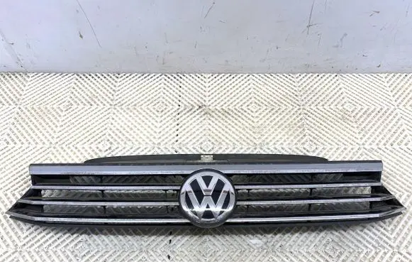 Volkswagen PASSAT B8 Front grill 3G0853653