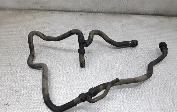 Ford Mondeo MK IV Engine coolant pipe/hose