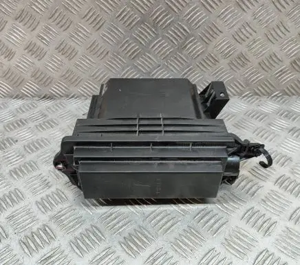 Tesla Model X Fuse box set 104704200C
