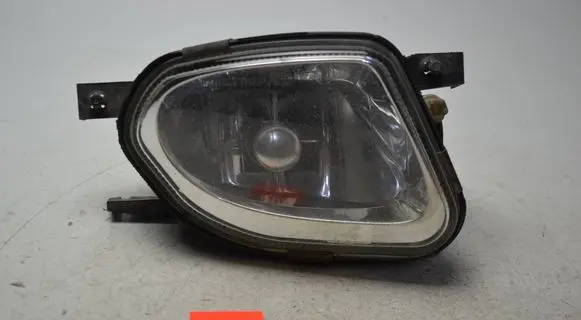 Mercedes-Benz E W211 Front fog light A2118200656 1NB00827502