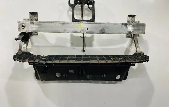 Peugeot 2008 I Front bumper support beam 