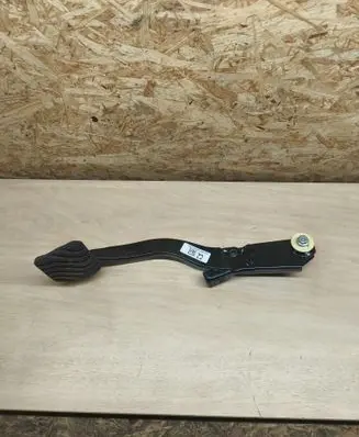 Renault Austral Brake pedal 