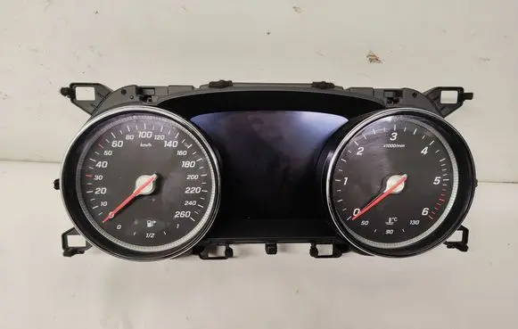 Mercedes-Benz E W213 Speedometer (instrument cluster) A2139000110