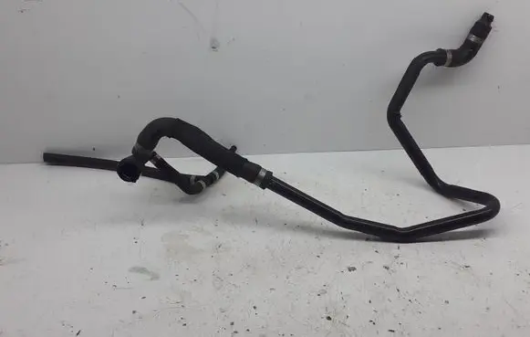 Mercedes-Benz E W212 Engine coolant pipe/hose A2125010024