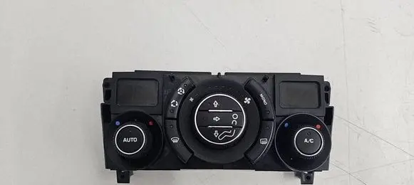 Peugeot 3008 I Climate control unit 96738322XT A2C37822601 6690H90