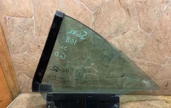 Mercedes-Benz SL R230 Rear side window 