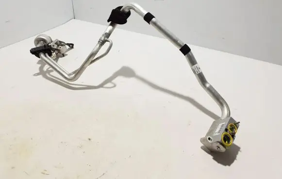 Volvo XC60 Air conditioning (A/C) pipe/hose 31694239