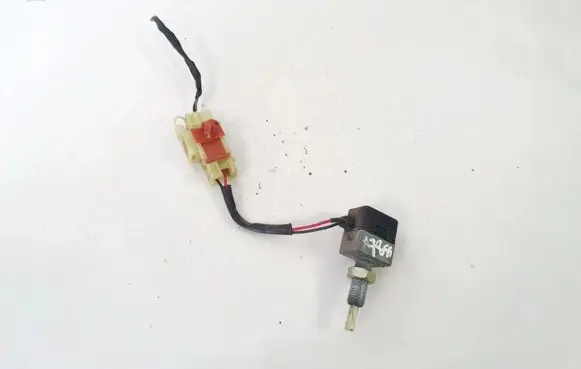 Hyundai Trajet Brake pedal sensor switch 9384038000 93840-38000
