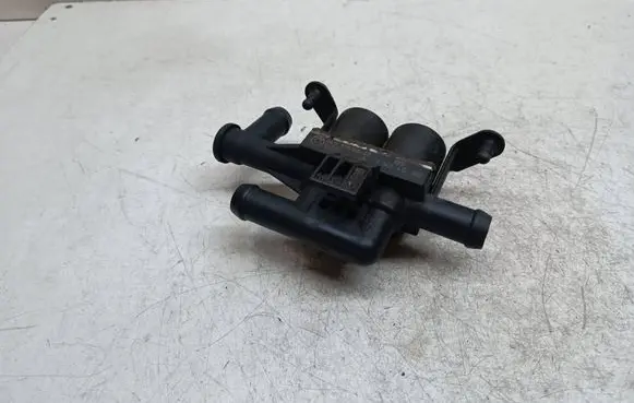 BMW 5 F10 F11 Coolant heater control valve 9119164 64119119164