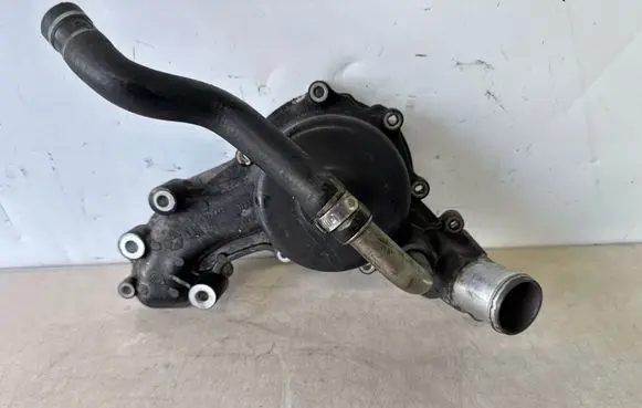 Maserati Ghibli Water pump 68079412