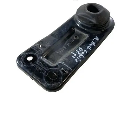 Ford Mustang VI Radiator mount bracket JR338K202AA