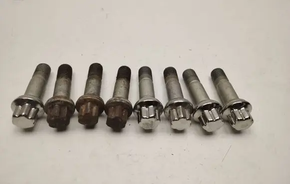 Mercedes-Benz GL X166 Nuts/bolts 
