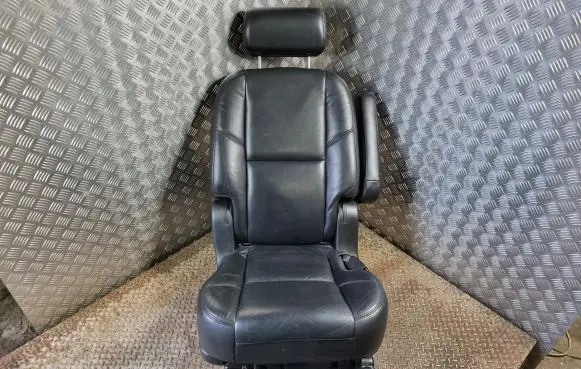 Cadillac Escalade Second row seats 