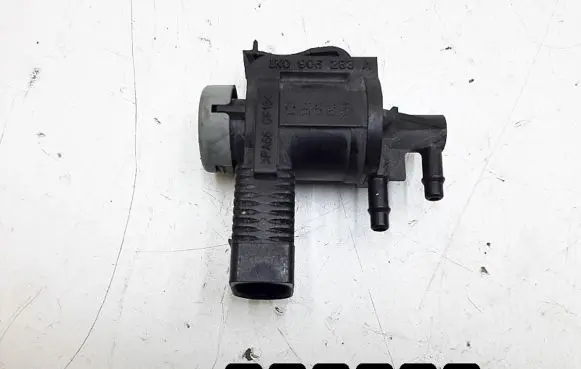 Audi A4 S4 B8 8K Turbo solenoid valve 1K0906283A