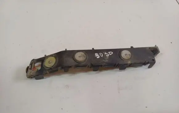 Opel Astra H Front bumper mounting bracket