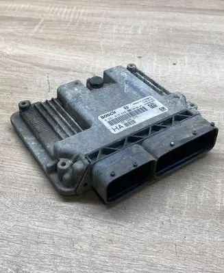 Opel Vectra C Engine control unit/module ECU 55566276 0281014449