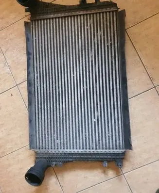 Volkswagen PASSAT B6 Intercooler radiator 3C0145805G L3398000