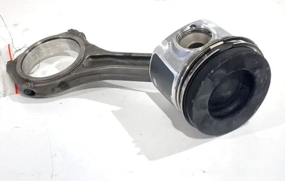 Audi A6 S6 C7 4G Piston with connecting rod 059H