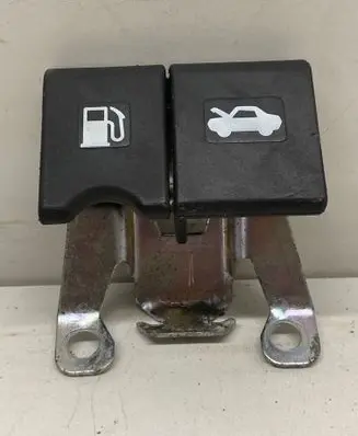 Nissan Qashqai Engine bonnet (hood) release handle 