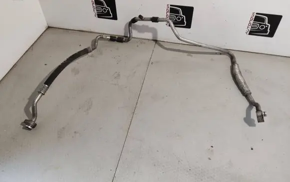 Volkswagen Touran I Air conditioning (A/C) pipe/hose 1T0820743AC 251007