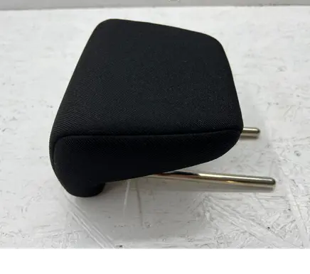 Suzuki Vitara (LY) Rear seat headrest 