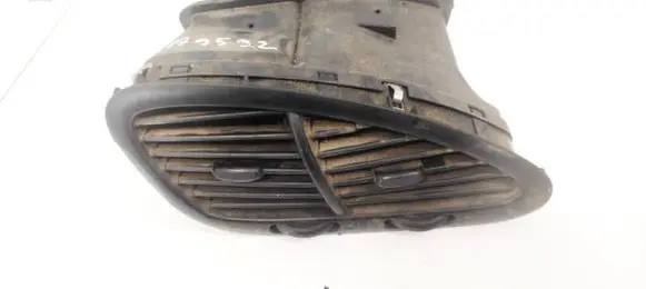 Seat Alhambra (Mk1) Dash center air vent grill 7m1819728e 95vwa014c21afw