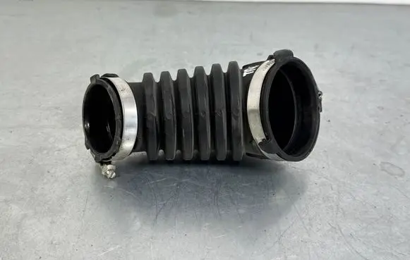 Volkswagen Touareg III Air intake duct part 06M129740D