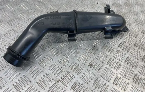 Opel Insignia A Intercooler hose/pipe 13240176 315805007
