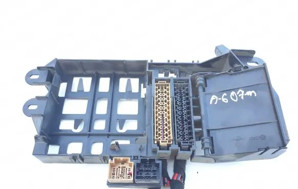 Audi A6 S6 C6 4F Fuse module 4F0971845