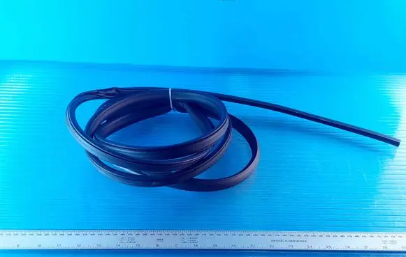Audi Q7 4M Rear door rubber seal (on body) 4M0839119 4M0877439A