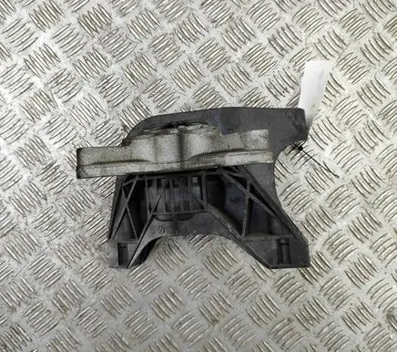 Citroen C5 Aircross Engine mount bracket 9820297580