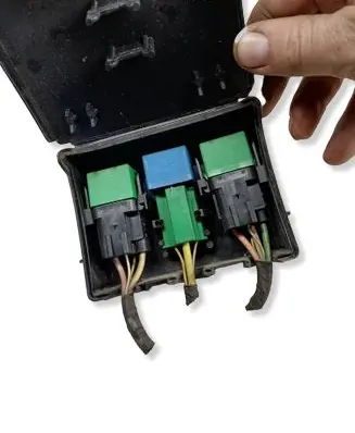 Citroen C8 Fuse box set 1495669080 M02022A100