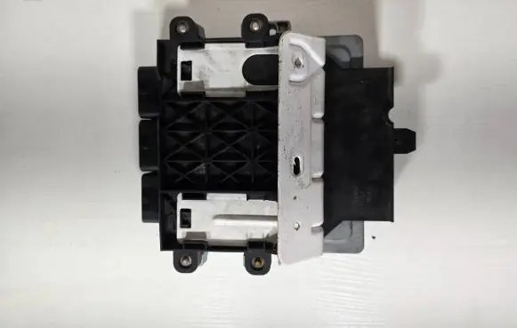 Volvo V60 Engine control unit/module 31372489 S180134102D