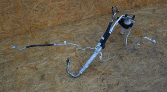 BMW Z4 E85 E86 Air conditioning (A/C) pipe/hose M52TU