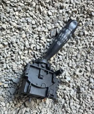 Toyota Yaris Wiper control stalk 173647